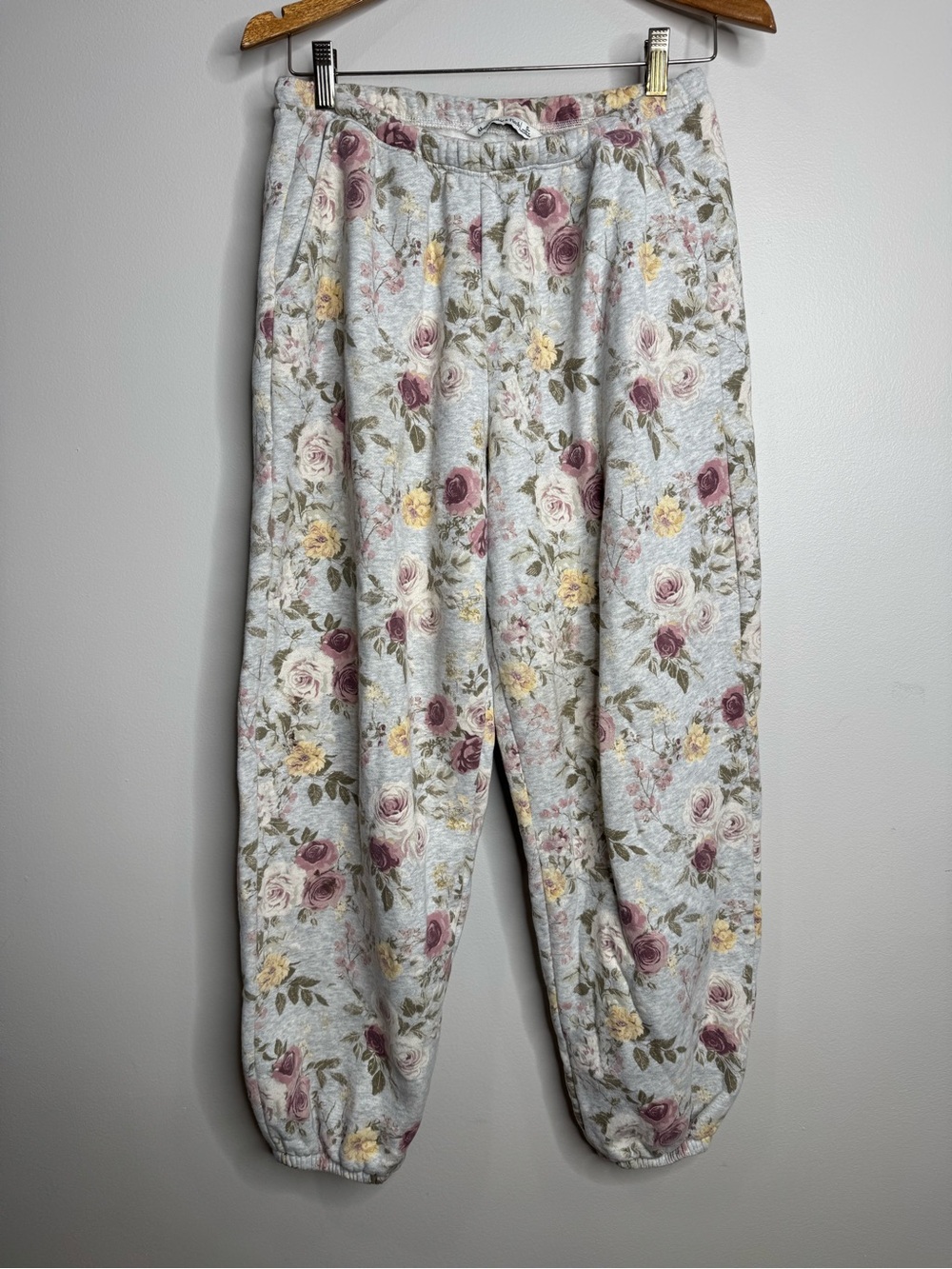 Abercrombie & Fitch Light Blue Floral Hoodie & Jogger Set - Picture 8 of 12